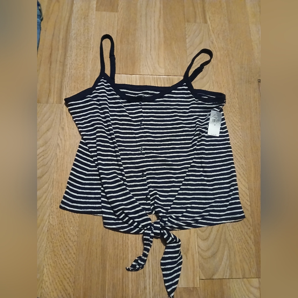 GAP (NWT)Women's Top size M